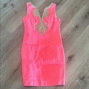 Retro Lilly Pulitzer gold and bright salmon/ pink shift dress.